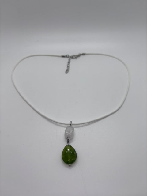 Ciondolo in Giada Peridoto e Quarzo Ialino